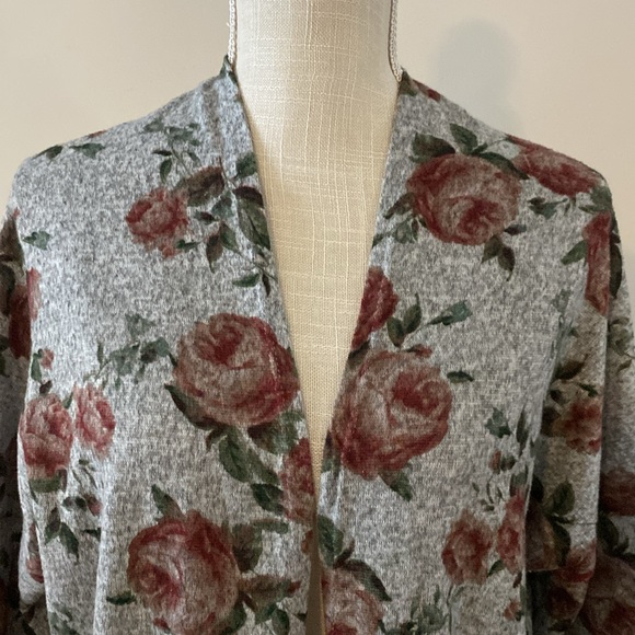Skonhet women’s feminine floral print long cardigan sweater open front size M - Picture 5 of 14